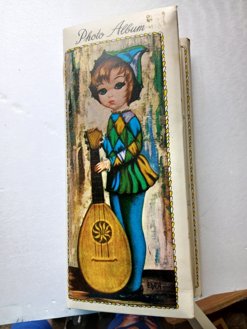 Photo Album with Vintage Harlequin Illustration - Cream/Green
